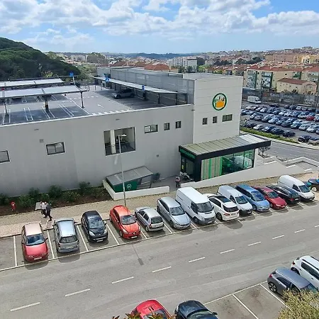 Apartment Isabel Dream V, 200m From The Train Algueirao-Mem Martins