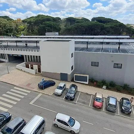 Isabel Dream V, 200m From The Train * Algueirao-Mem Martins