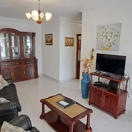 Isabel Dream V, 200m From The Train Διαμέρισμα *